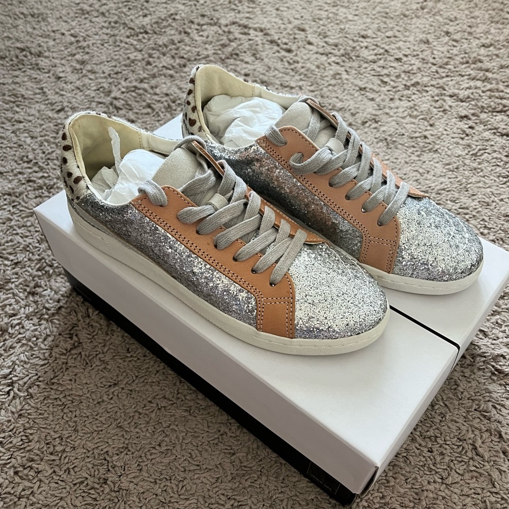 NWT Dolce Vita Nino Glitter Sneakers